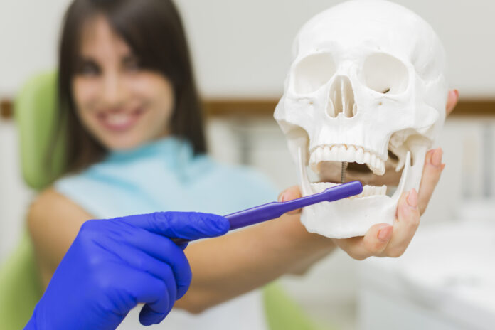 implant stawu żuchwowo- skroniowego